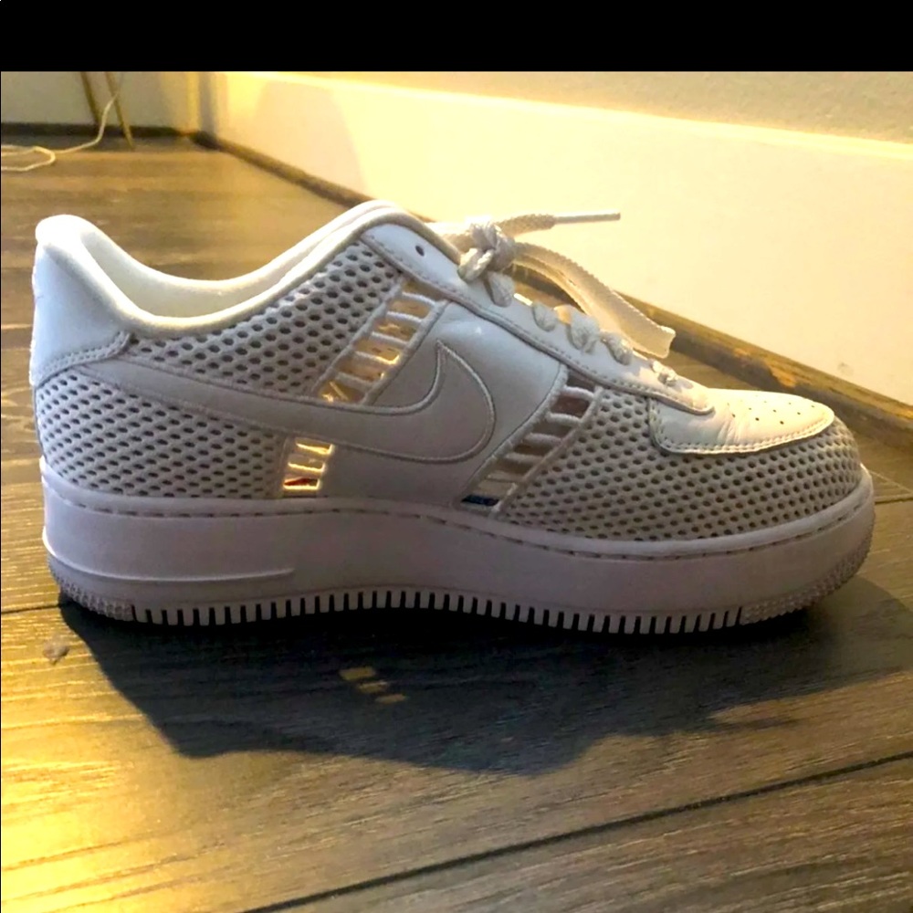 Women’s white mesh Nike Air Force 1